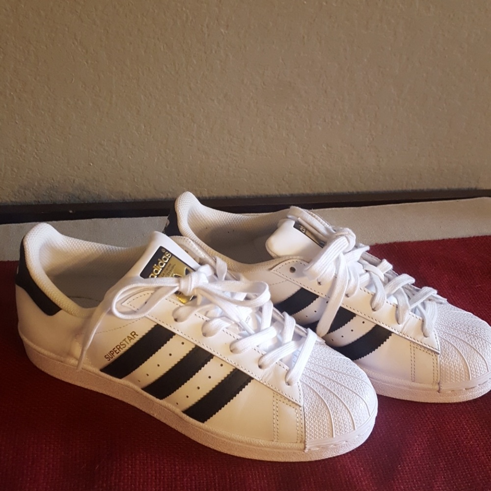 EUC....adidas
